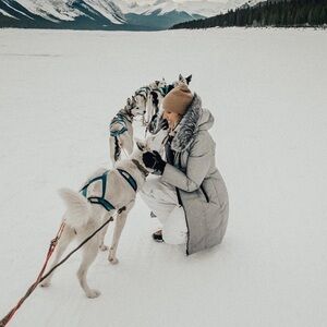 Soia & Kyo Winter Coat w/ detachable fur trim hood collar